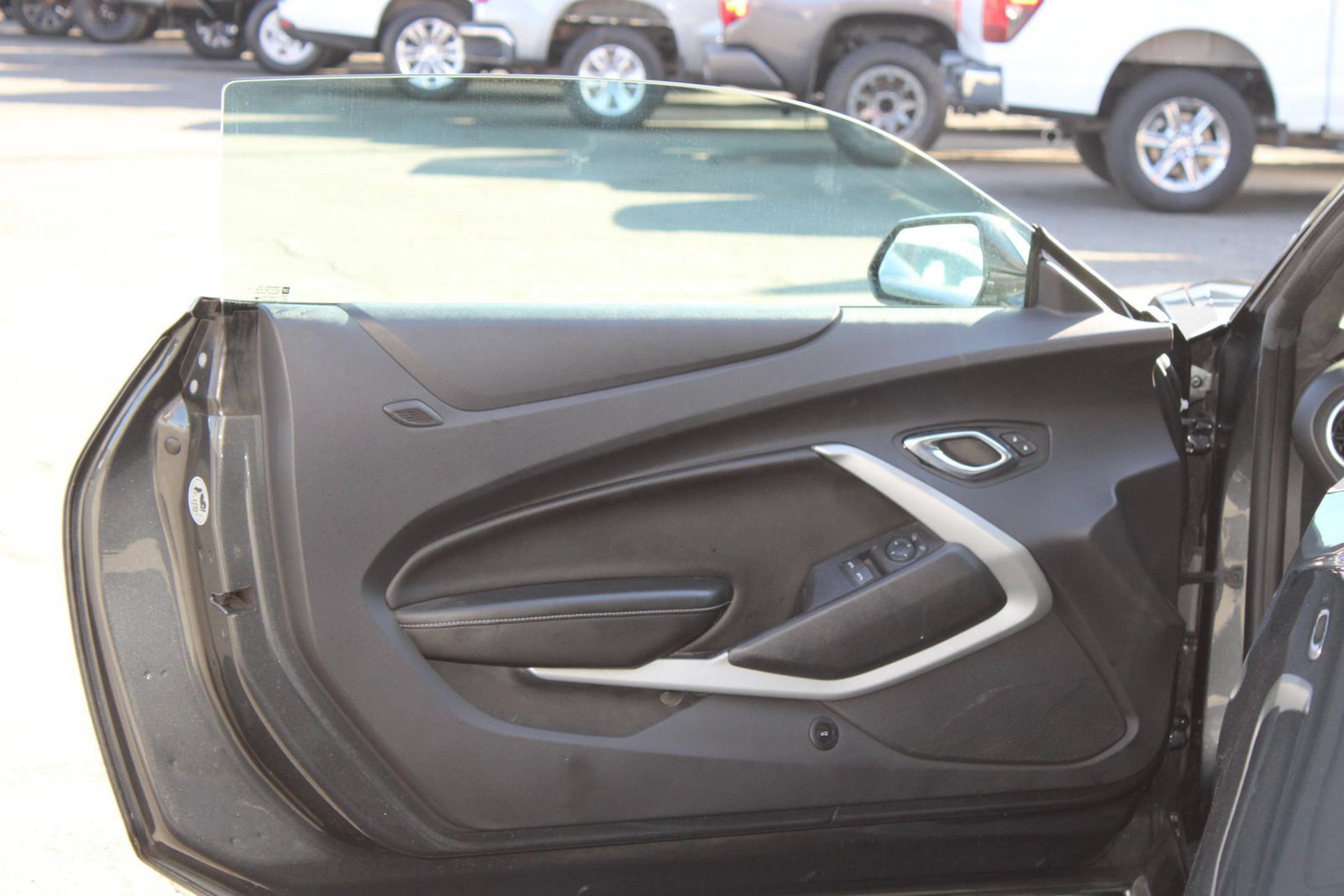 Used 2016 Chevrolet Camaro SS RWD image 20