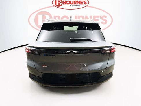 Used 2025 Chevrolet Equinox EV LT w/ Convenience Package image 10