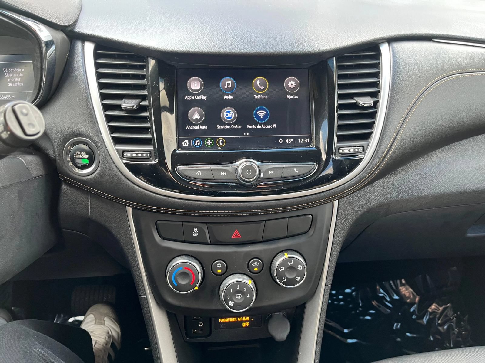 Used 2018 Chevrolet Trax LT w/ LT Convenience Package AWD/4WD image 19