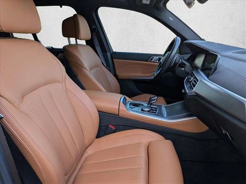 Used 2022 BMW X5 xDrive45e w/ M Sport Package image 18