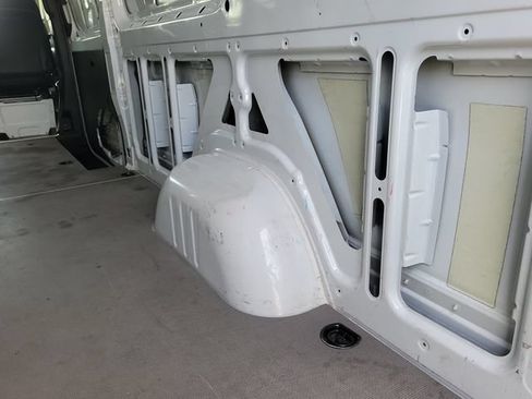 Used 2023 Mercedes-Benz Sprinter 2500 image 8