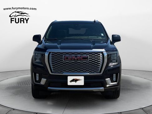Used 2021 GMC Yukon Denali w/ Denali Premium Package AWD/4WD image 8