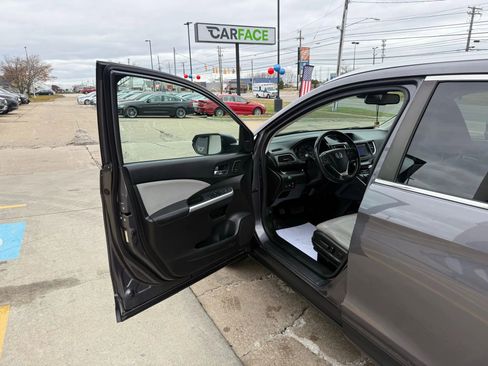 Used 2015 Honda CR-V Touring image 18