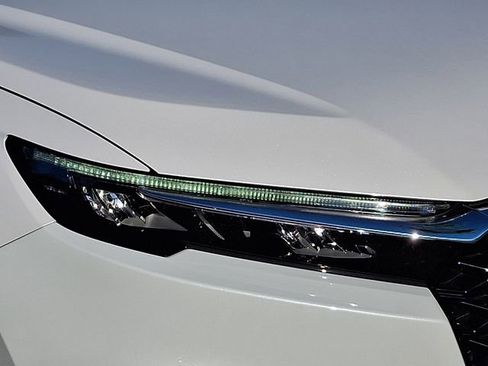 Certified 2025 Honda CR-V EX image 9