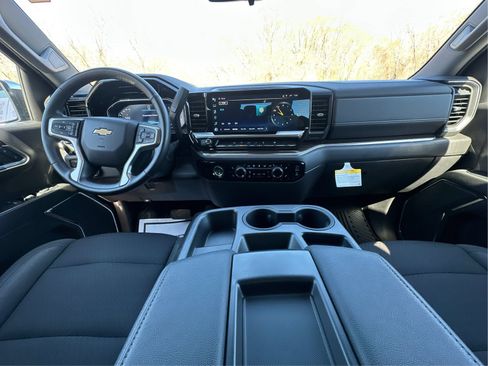 Used 2023 Chevrolet Silverado 1500 LT AWD/4WD image 26