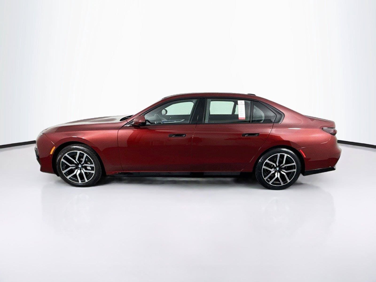 Used 2025 BMW 740i RWD image 14