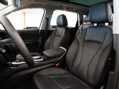 Used 2023 Audi Q7 3.0T Prestige w/ Prestige Package image 19