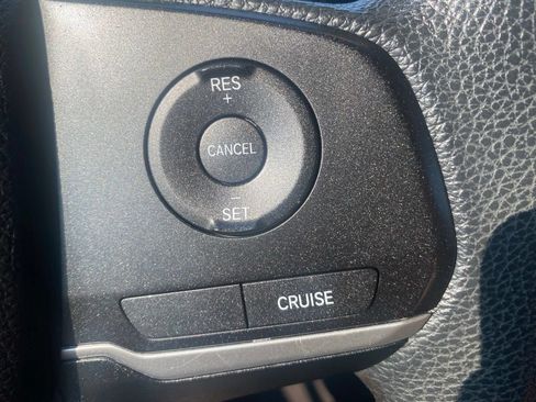 Used 2018 Honda Odyssey LX image 18