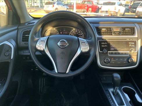 Used 2017 Nissan Altima 2.5 S w/ Power Driver Seat Package FWD image 6