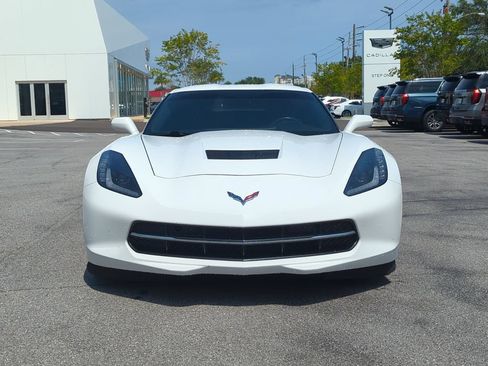 Used 2018 Chevrolet Corvette Stingray Coupe w/ Battery Protection Package RWD image 9