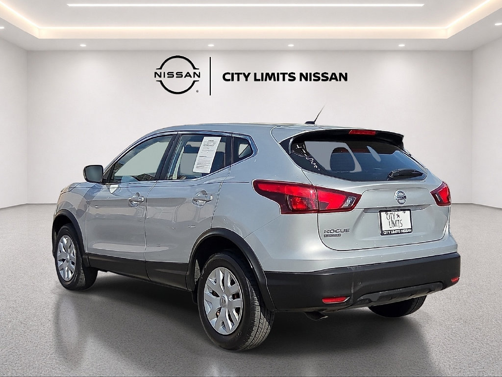 Used 2019 Nissan Rogue Sport S FWD image 4