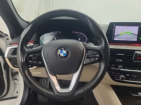 Used 2020 BMW 530i RWD image 28