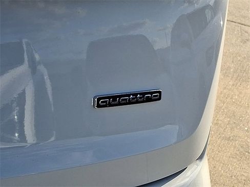 New 2026 Audi Q7 2.0T Premium image 23