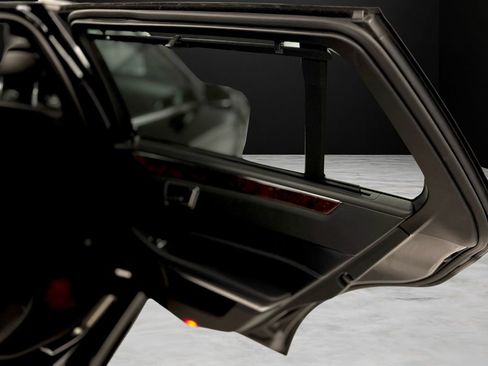 Used 2016 Mercedes-Benz E 350 4MATIC Wagon image 36