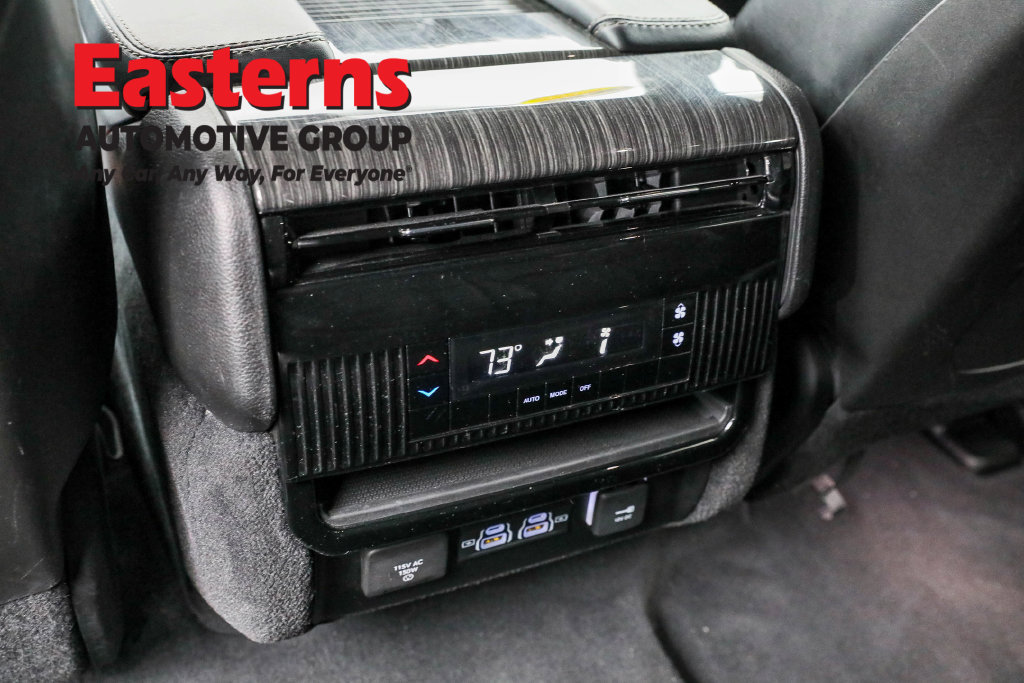 Used 2022 Jeep Wagoneer Series II AWD/4WD image 23