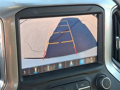 Used 2020 Chevrolet Silverado 1500 LTZ w/ LTZ Premium Package image 15