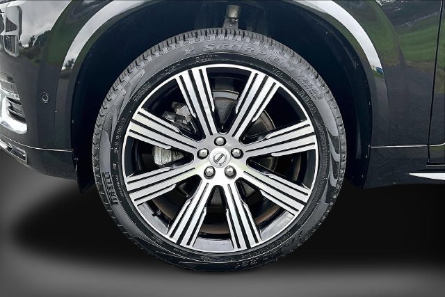 Used 2023 Volvo XC90 B6 Ultimate AWD/4WD image 8