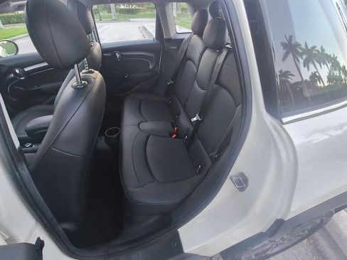 Used 2023 MINI Cooper 4-Door Hardtop FWD image 25