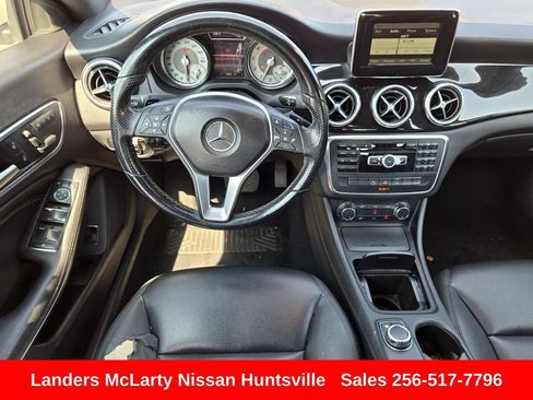 Used 2014 Mercedes-Benz CLA 250 image 15