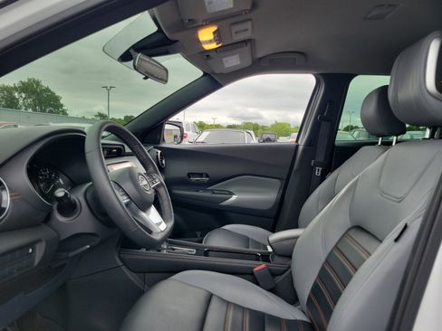 Certified 2022 Nissan Kicks SR w/ Premium Package image 15