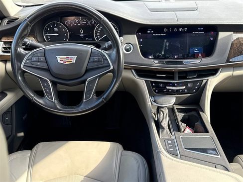 Used 2018 Cadillac CT6 Luxury image 15