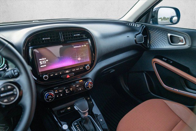 Used 2025 Kia Soul EX FWD image 14
