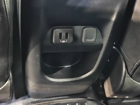 Used 2019 GMC Canyon SLE AWD/4WD image 29