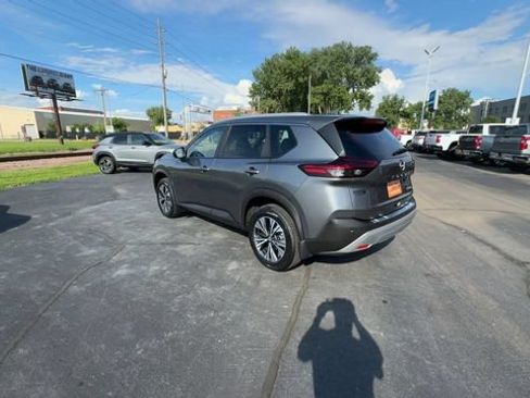 Used 2023 Nissan Rogue SV w/ SV Premium B Package AWD/4WD image 6