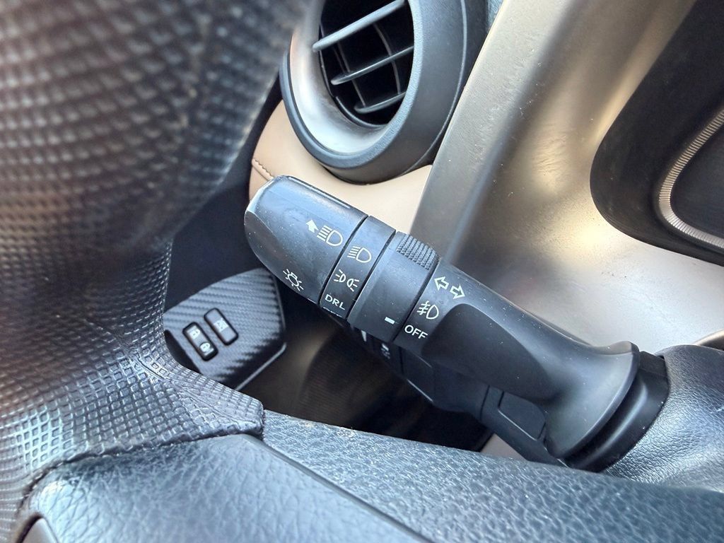 Used 2015 Toyota RAV4 XLE FWD image 18