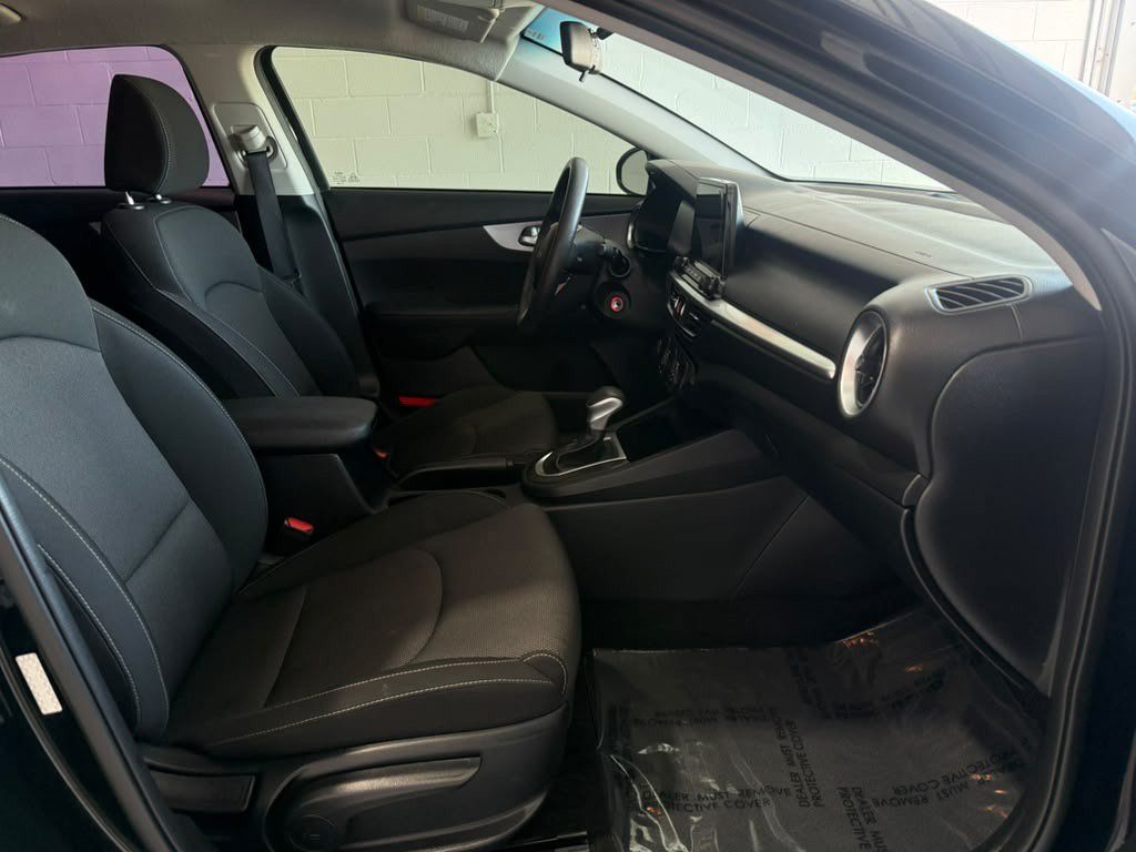 Used 2024 Kia Forte LXS FWD image 14