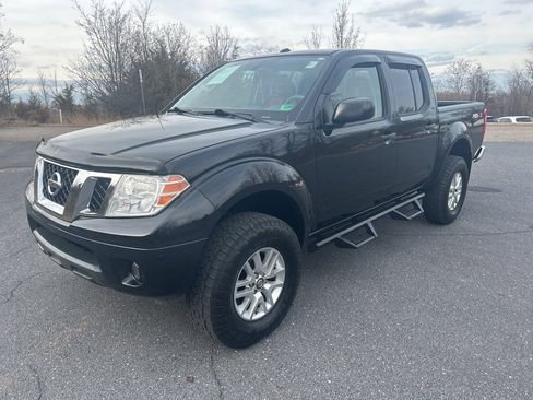 Used 2017 Nissan Frontier SV w/ SV Value Truck Package image 4