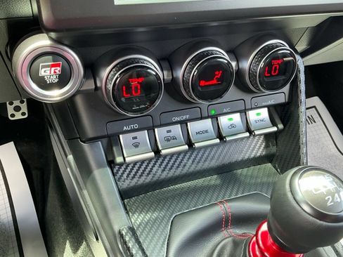 Used 2023 Toyota GR86 Premium RWD image 33