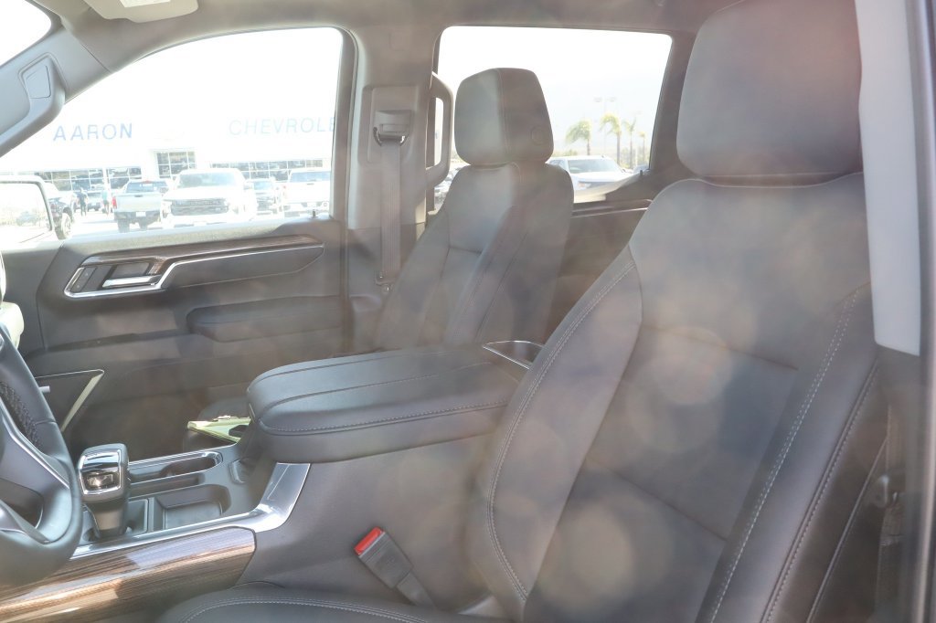 New 2026 Chevrolet Silverado 1500 RST w/ Z71 Off-Road Package AWD/4WD image 13