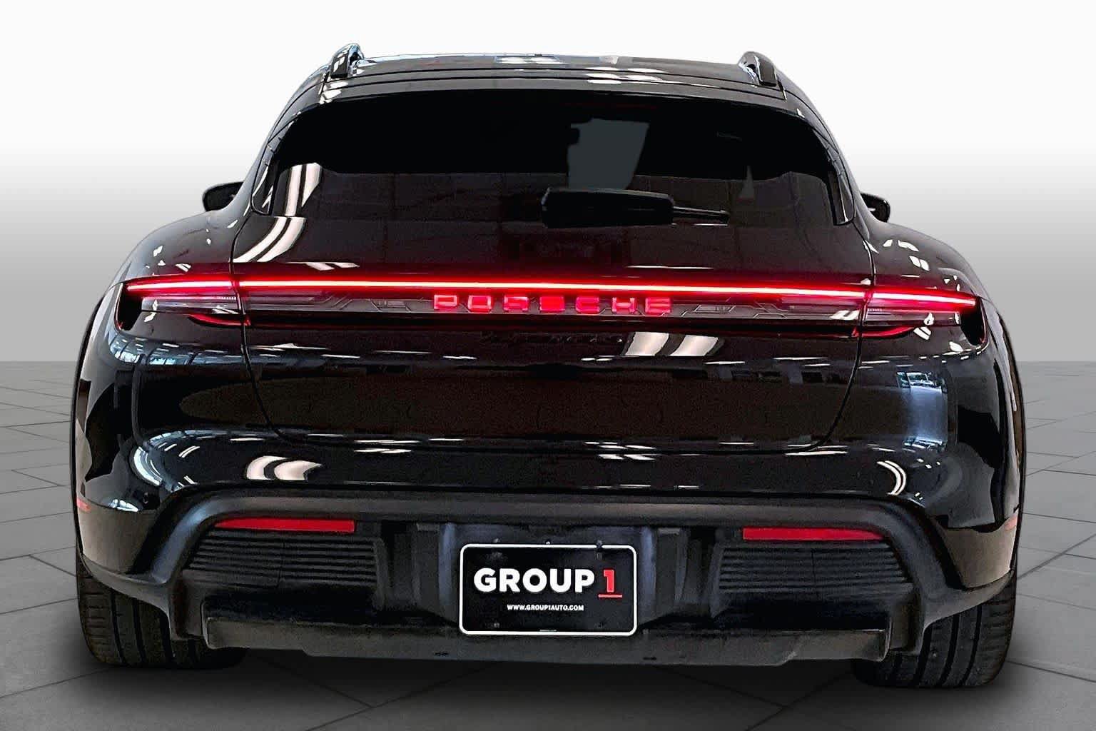 Used 2025 Porsche Taycan 4S AWD/4WD image 4