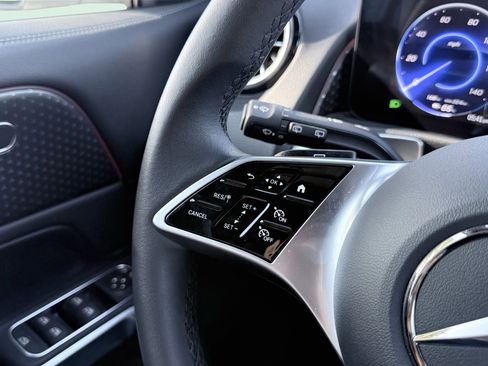 Used 2025 Mercedes-Benz EQB 250+ image 57