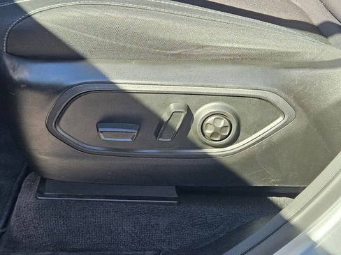 Used 2024 Jeep Grand Cherokee Laredo image 21