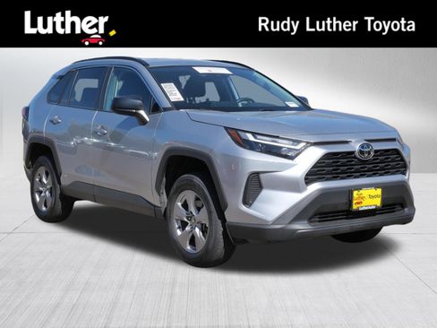 Certified 2025 Toyota RAV4 LE AWD/4WD image 1