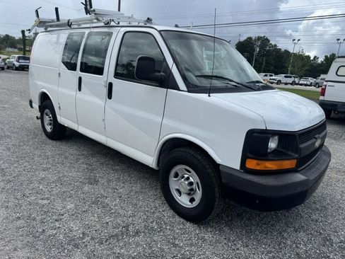 Used 2013 Chevrolet Express 2500 RWD image 4