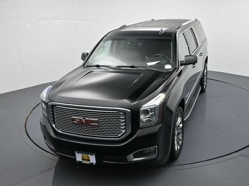 Used 2016 GMC Yukon XL Denali w/ Open Road Package AWD/4WD image 16