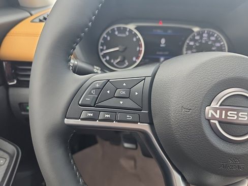 New 2025 Nissan Sentra SV w/ SV Premium Package image 21