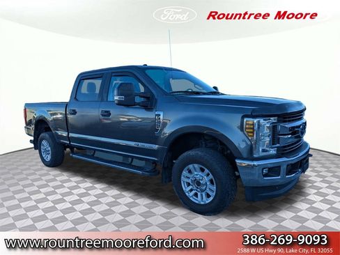 Used 2019 Ford F250 XLT w/ XLT Value Package image 1