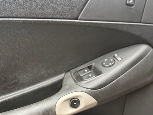 Used 2009 Chevrolet Corvette Coupe image 19