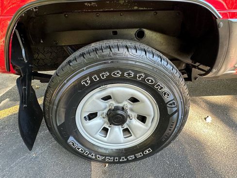 Used 1988 Toyota Pickup 4x4 Regular Cab image 15