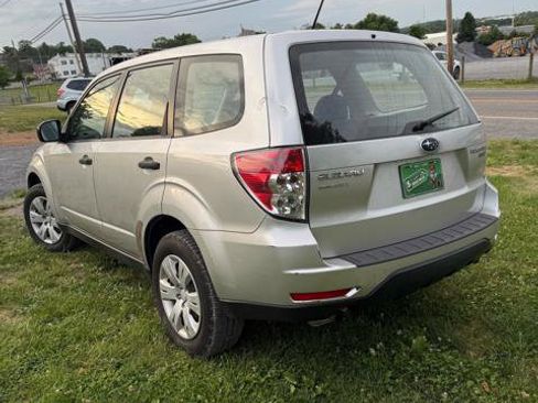 Used 2010 Subaru Forester 2.5X AWD/4WD image 6