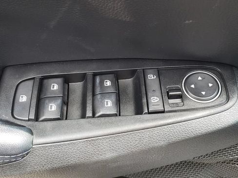 Used 2021 Kia Seltos S AWD/4WD image 27