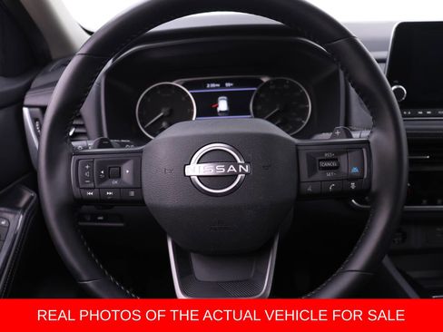 Used 2025 Nissan Rogue SV FWD image 13