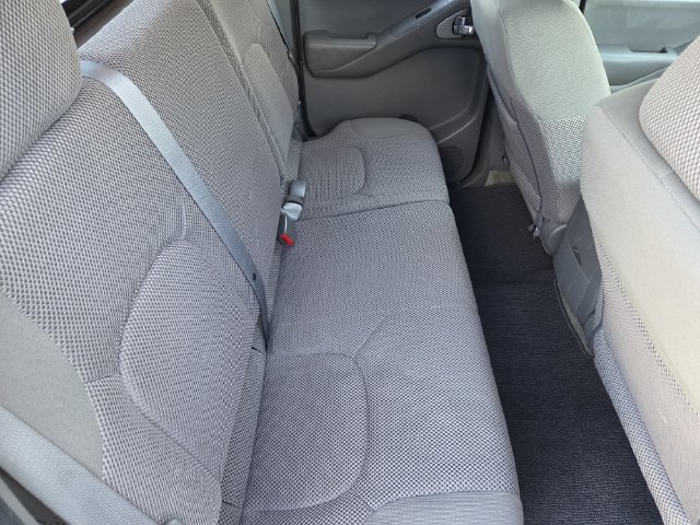 Used 2016 Nissan Frontier SV w/ SV Value Truck Package RWD image 35