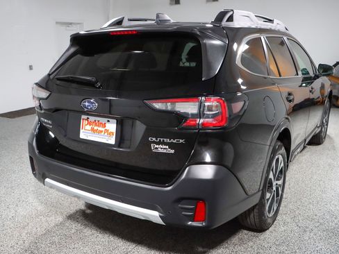 Used 2020 Subaru Outback Limited image 7