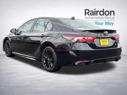 Used 2023 Toyota Camry SE image 5