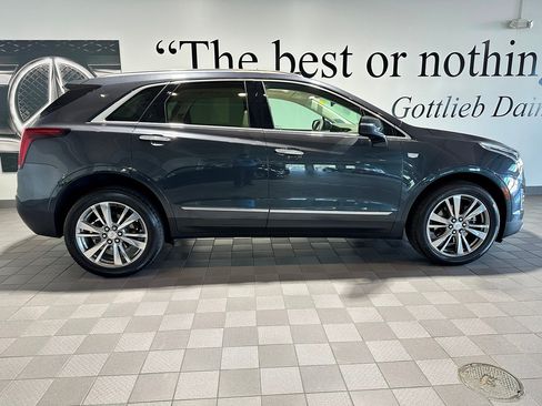 Used 2021 Cadillac XT5 Premium Luxury AWD/4WD image 3